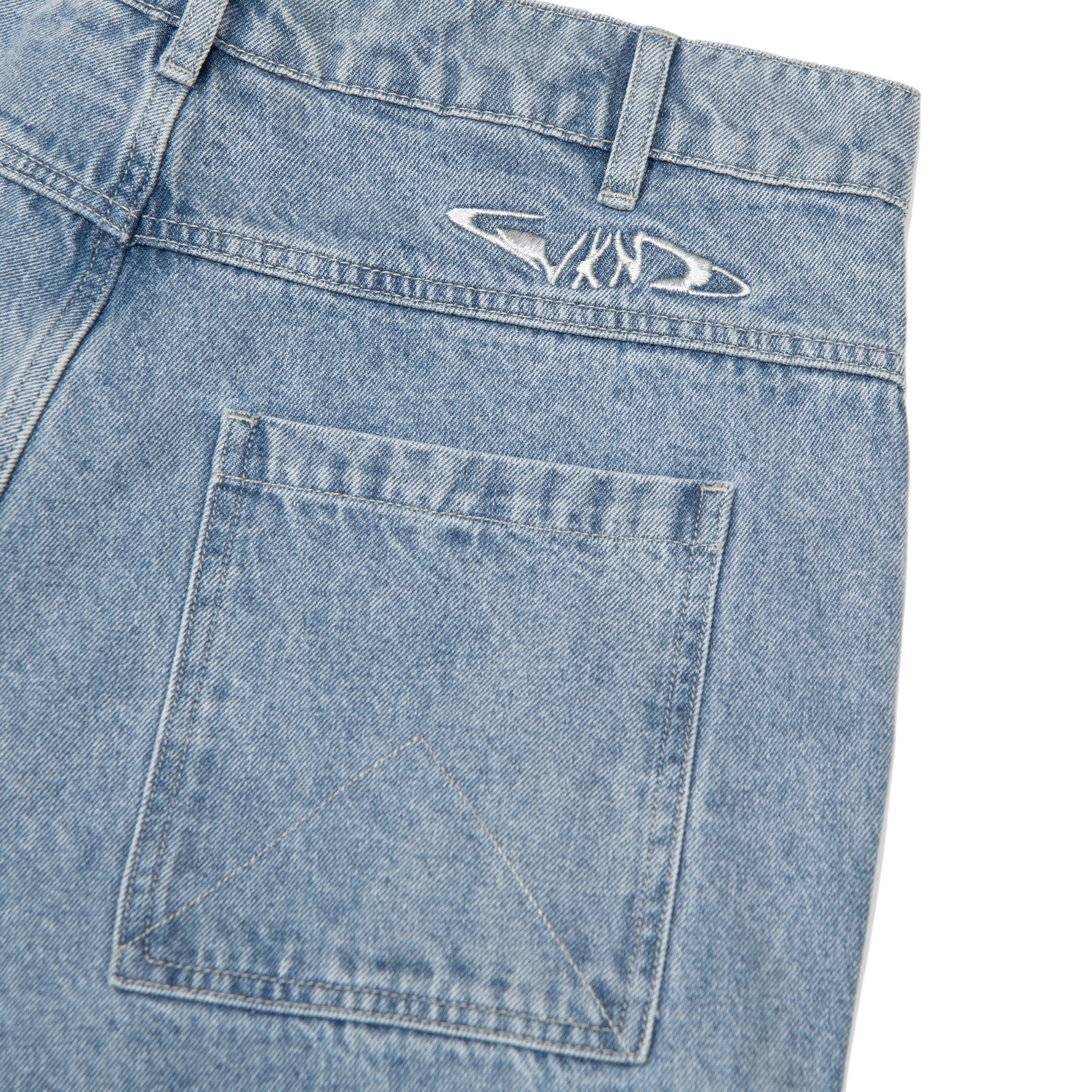 WKND_GENESJEANS_OGLIGHT_DETAIL